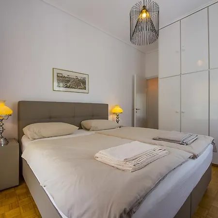 Starapartment Athens-Varkiza Top 1 Buitenkant foto